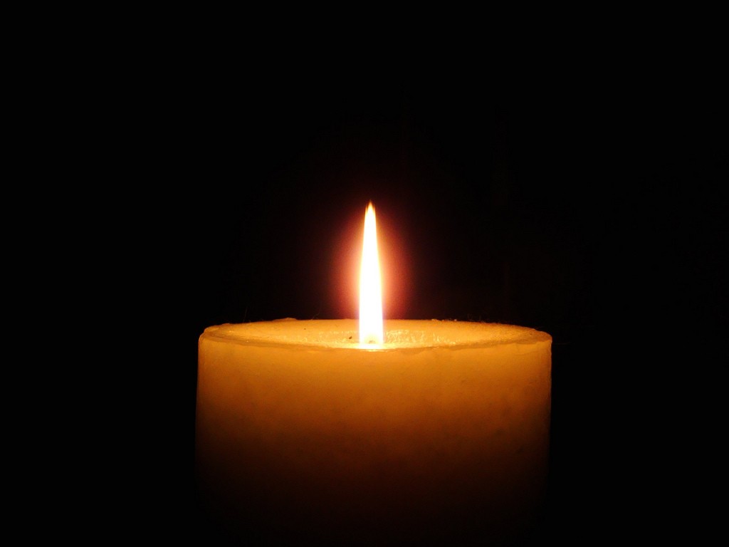 Candle. (Photo: Shawn Carpenter/Flickr)