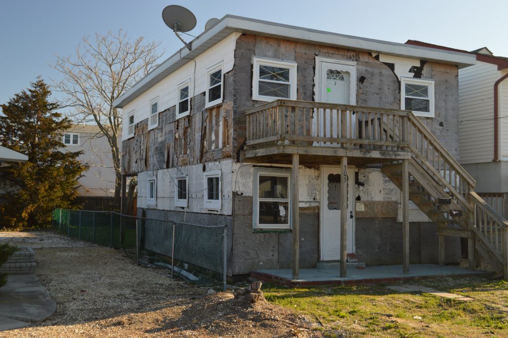 A home on Hiering Avenue in Seaside Heights slated for demolition. (Photo: Daniel Nee)