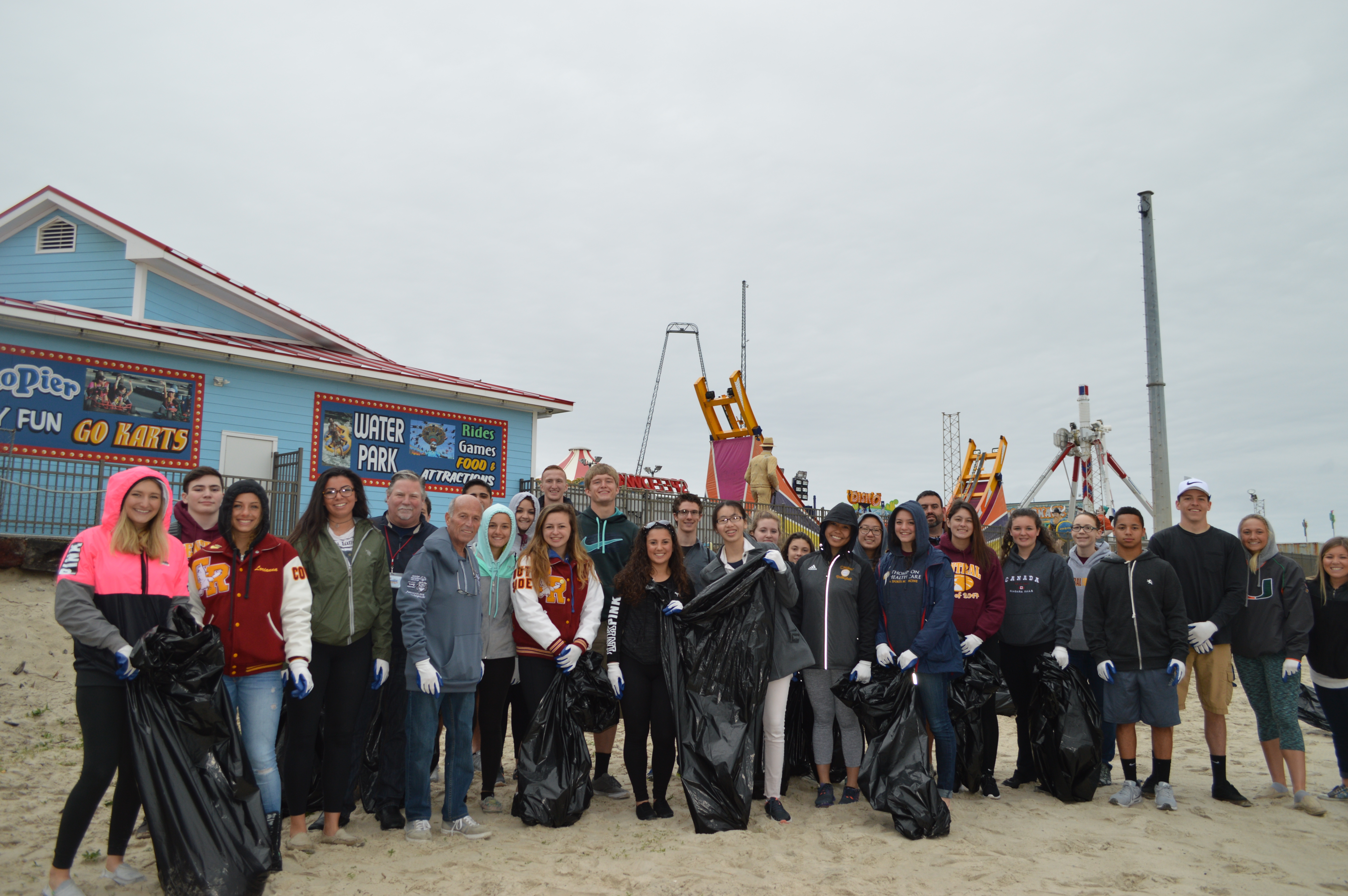 Central Regional HS Students Help Clean Seaside Heights Beach 
