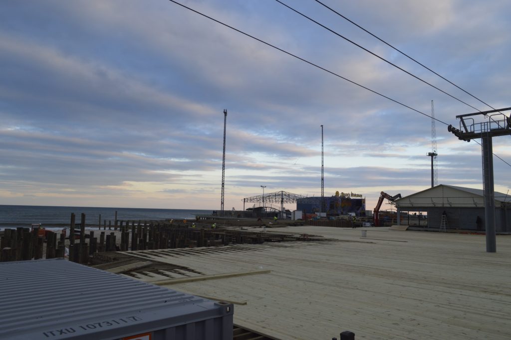 Construction on Casino Pier, Dec. 1, 2016. (Photo: Daniel Nee)