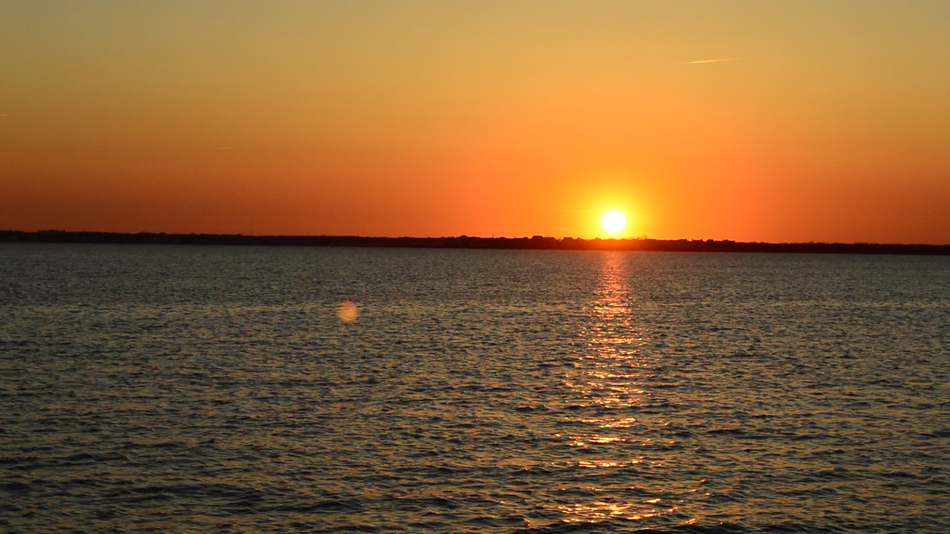 Sunset on Barnegat Bay. (Photo: Daniel Nee)