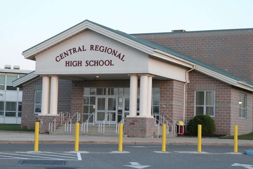 โรงเรียนมัธยม Central District (เครดิต: Flickr)