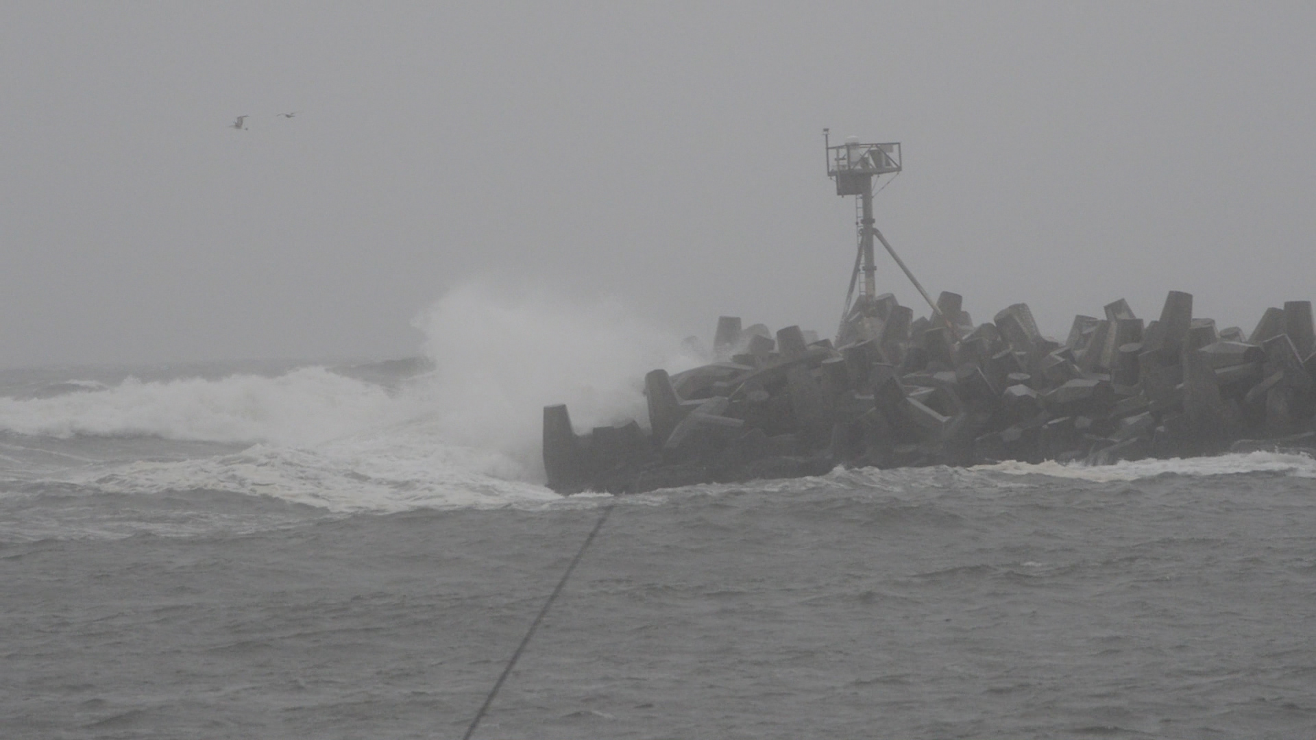 Manasquan Inlet during the May 6, 2016 storm. (Photo: Daniel Nee)