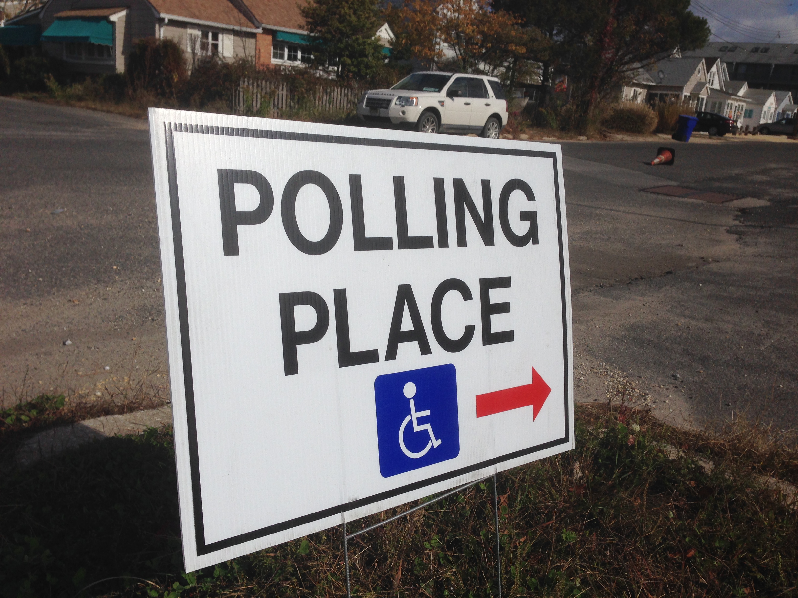 An Ocean County, N.J. polling place sign. (Photo: Daniel Nee)