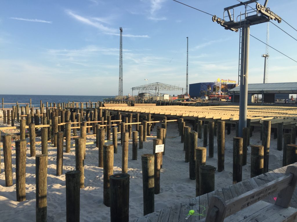 Construction on the Casino Pier expansion during the first week of November 2016. (Photo: Daniel Nee)