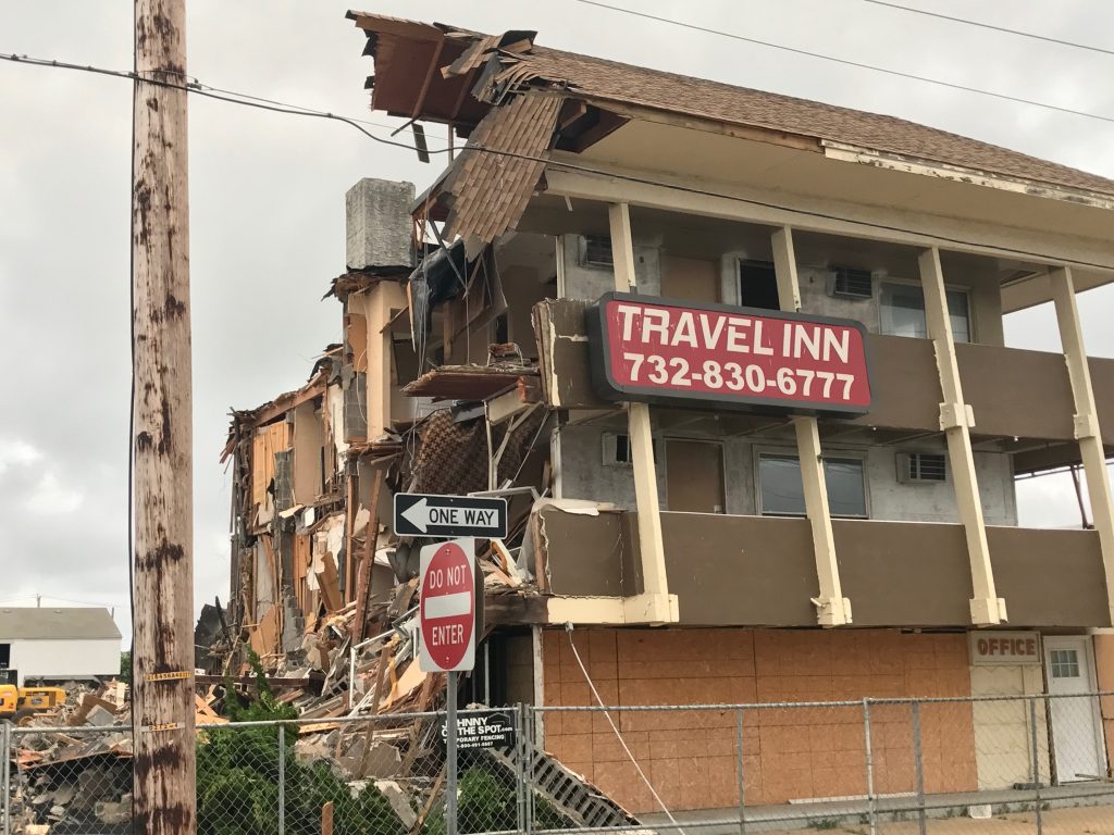 Demolition ongoing at the former Travel Inn site in Seaside Heights. (Photo: Daniel Nee)
