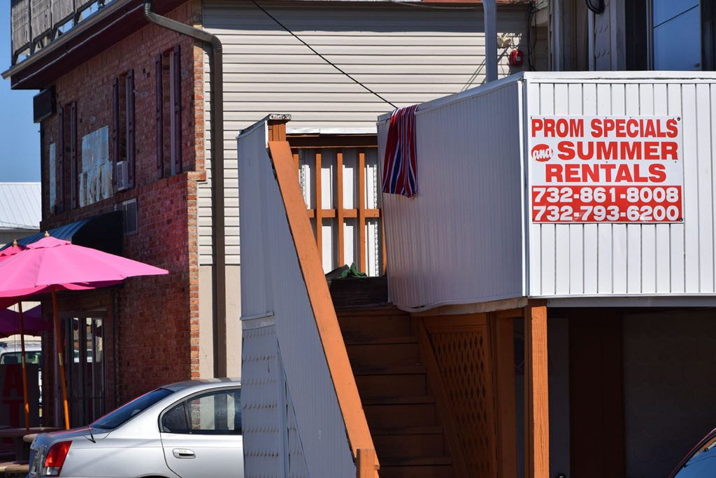 A sign advertising prom and summer rentals in Seaside Heights. (Photo: Daniel Nee)