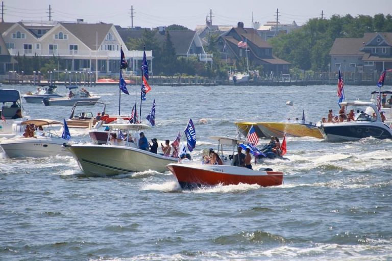 Local Man’s Pro-Cop, Pro-Trump Boat Parade Drew 500+ Vessels: Here’s ...