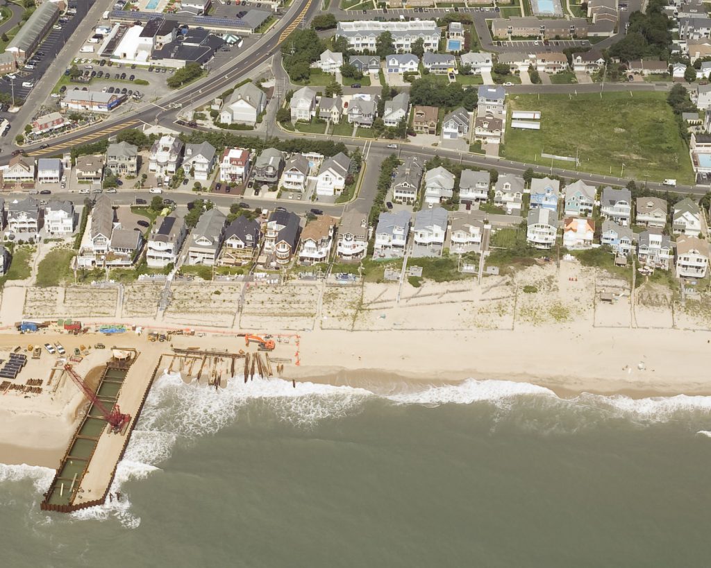 Construction of a new outfall pipe in Point Pleasant Beach, N.J., 2018. (Photo: U.S. Army Corps of Engineers)