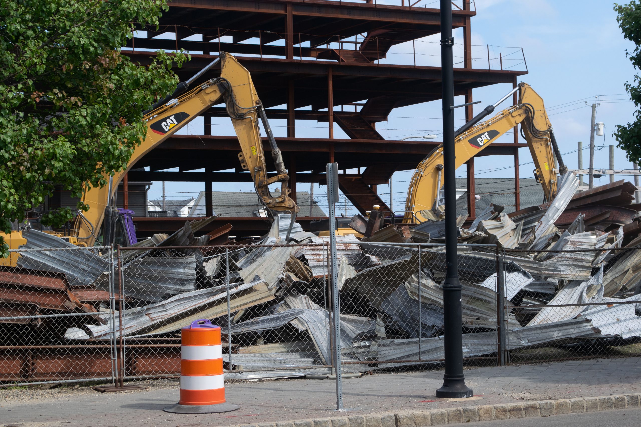 The 'steel structure' on the Boulevard in Seaside Heights is demolished, Aug. 16, 2021. (Photo: Daniel Nee)
