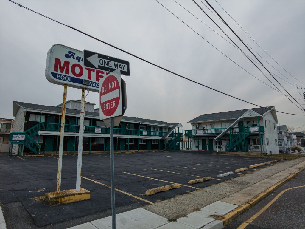 Aquarius Motel, Seaside Heights, ready for demolition. (Photo: Daniel Nee)