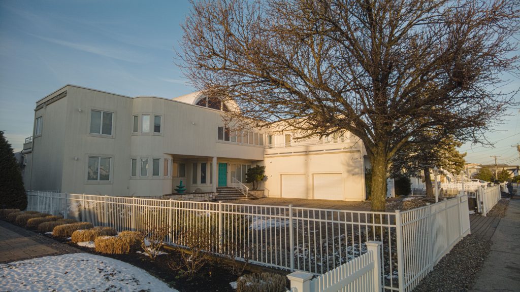 The home owned by actor Joe Pesci in Lavallette, Jan. 2022. (Photo: Daniel Nee)