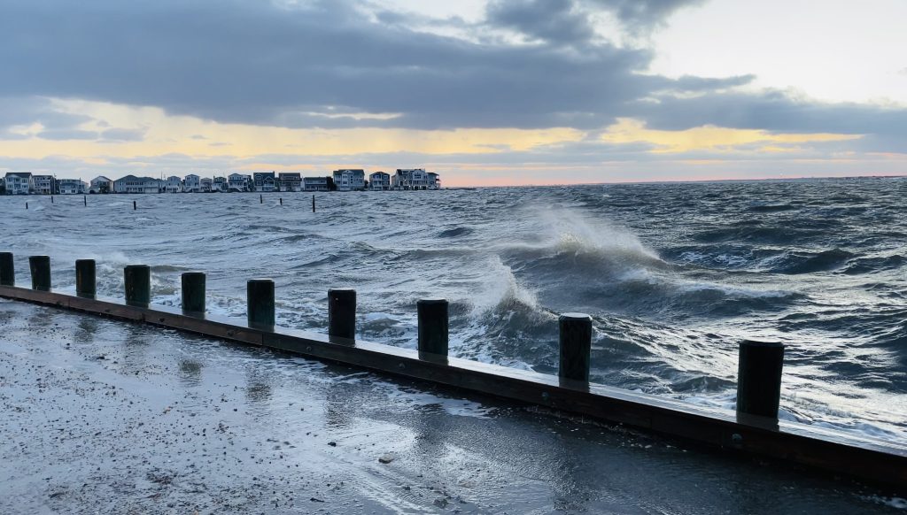 A cold front rushes in, Dec. 23, 2022, in Seaside Heights, N.J. (Photo: Daniel Nee)