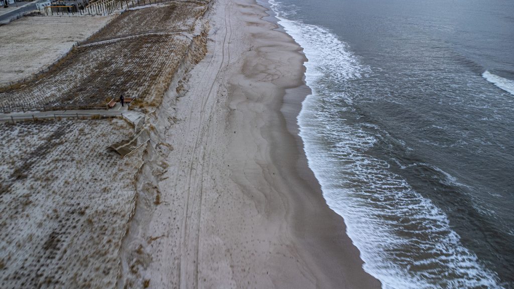 Beach conditions in Ortley Beach, N.J. following a nor'easter, Dec. 17, 2022. (Photo: Daniel Nee)