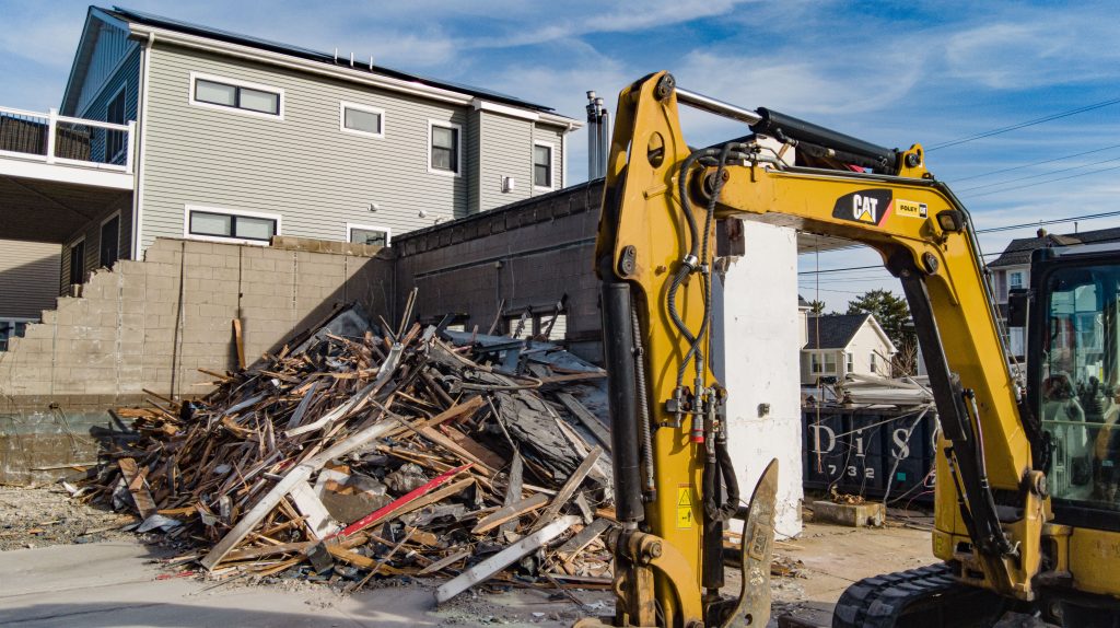 Demolition crews take down the former Southern Service Center in Seaside Park, N.J., March 20-21, 2023. (Photo: Daniel Nee)