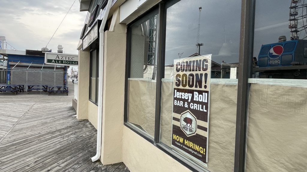 'Jersey Roll Bar & Grill' advertises their impending opening at the former Aztec bar. (Photo: Shorebeat/ Daniel Nee)