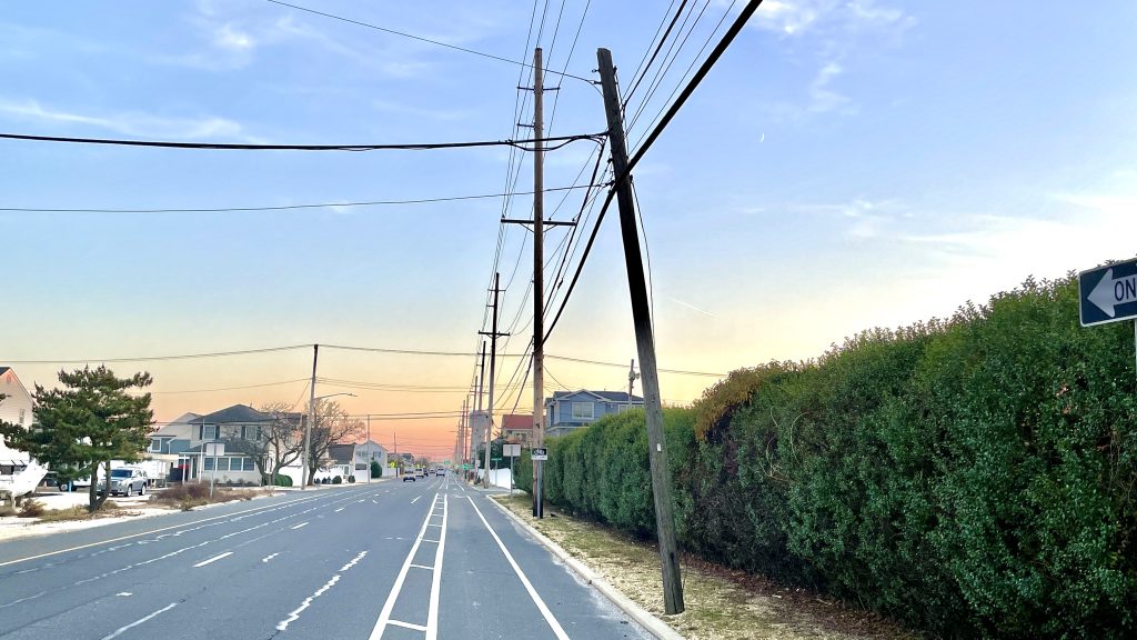 A utility pole leaning along Route 35 in Ocean County, Nov. 2023. (Photo: Shorebeat)