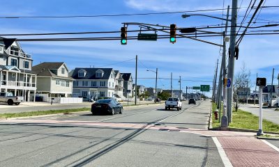 A traffic light returns to life in Ortley Beach, April 2024. (Photo: Shorebeat)