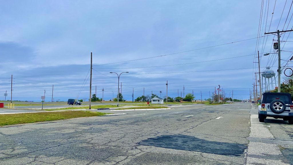 Bay Boulevard at the entrance to Seaside Heights, April 2014. (Photo: Shorebeat)